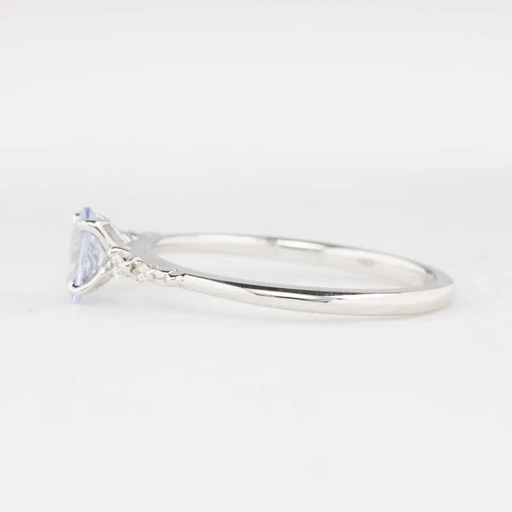 Estel Luxe Ring 6mm 0.50ct Light blue Madagascar Sapphire 14K White Gold