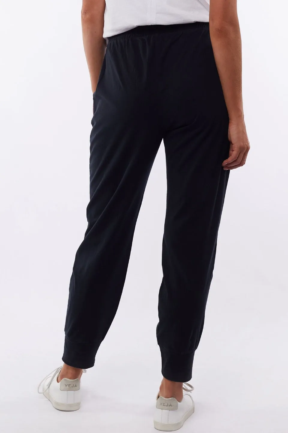 Fundamental Brunch Black Pant