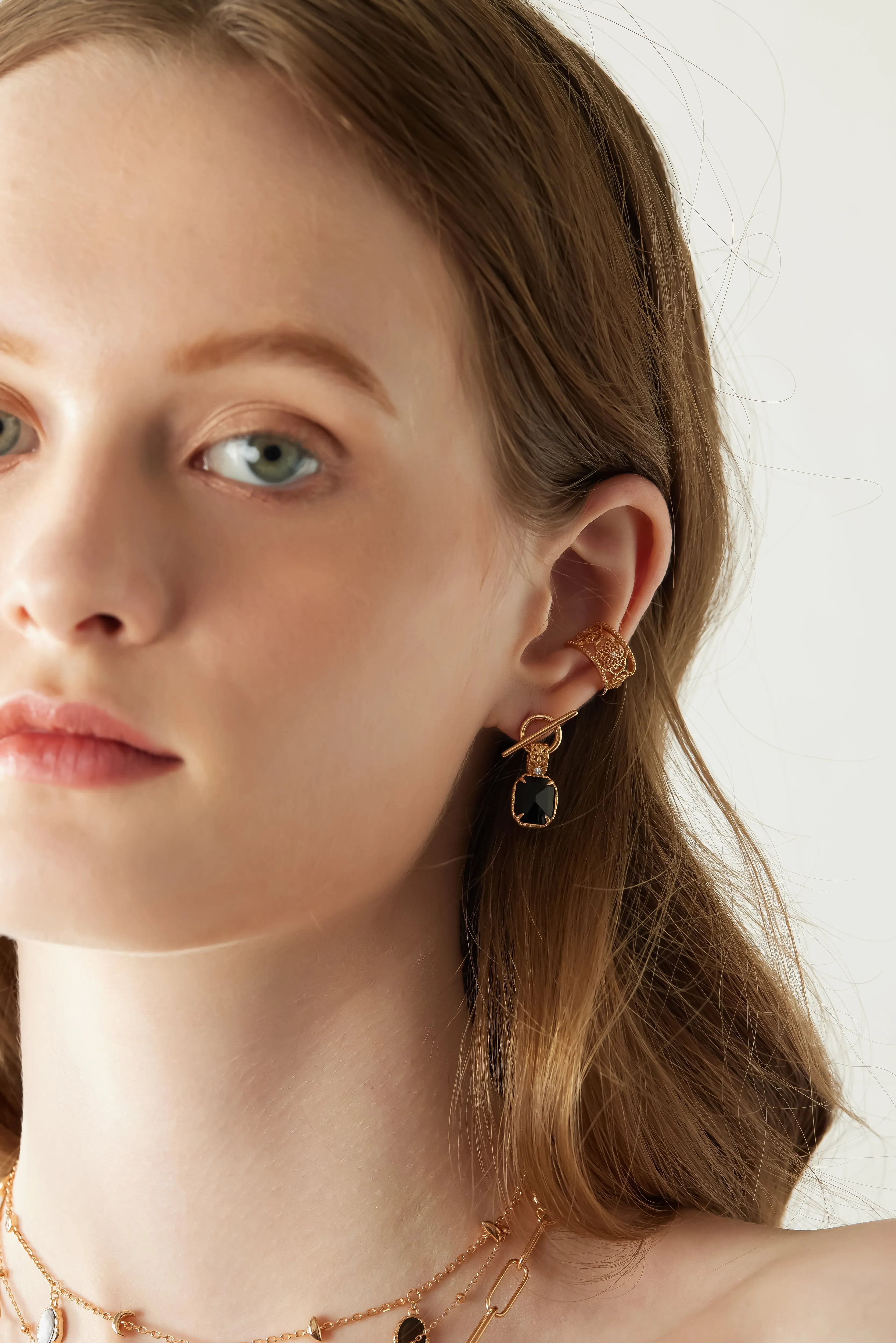 Obsidian Gold Toggle Earrings - Chrysanthemum