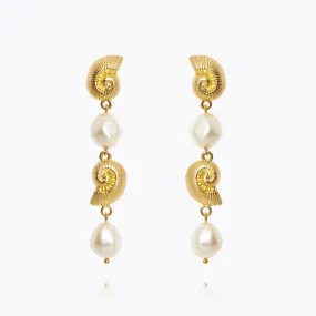 Shell Pearl Earrings / Pearl