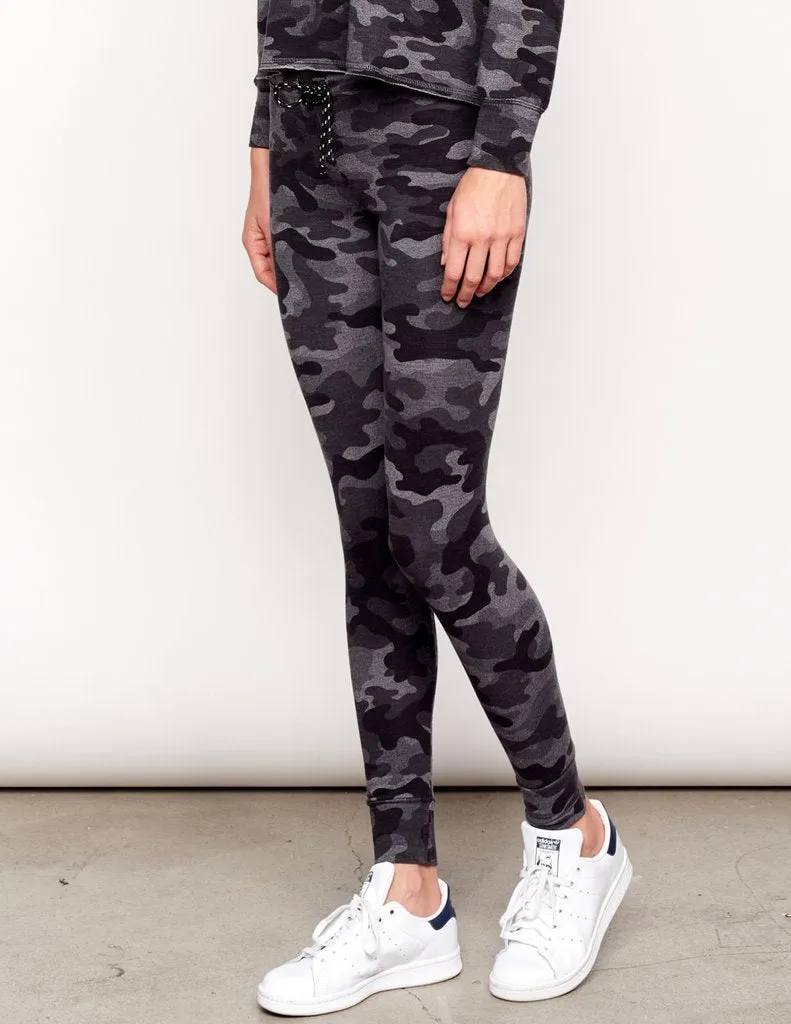 Sundry Camo Skinny Sweatpants