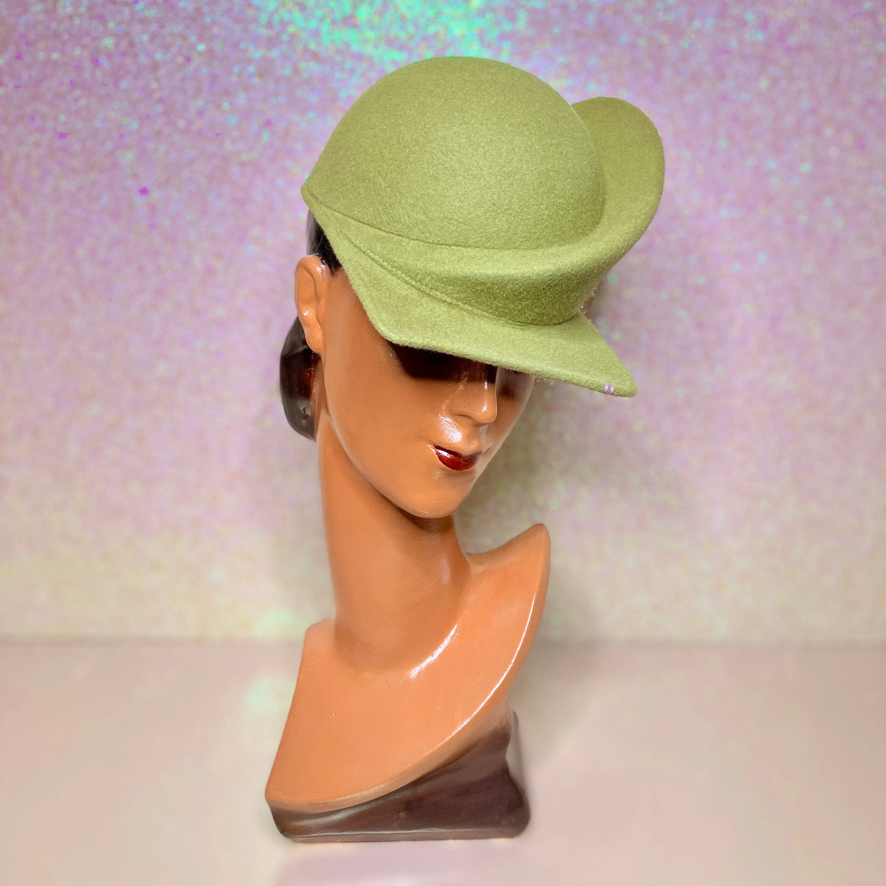 WEARCAPS Green Swoop Cap - Unika